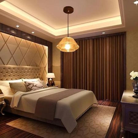 ניו דלהי Hotel Tulip Near Delhi Airport מראה חיצוני תמונה